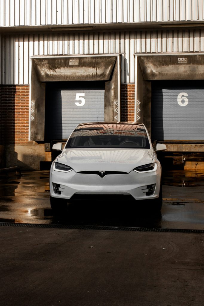 tesla estacion